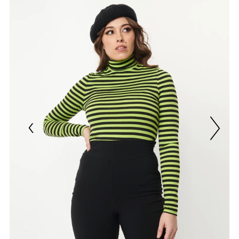 Cherie top Unique Vintage Woman’s Large turtleneck black and green stripes